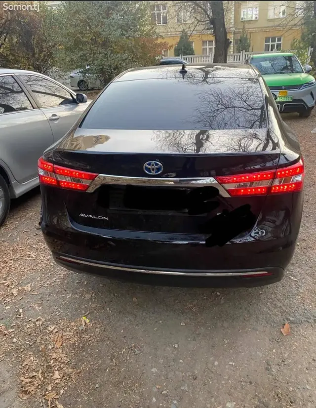 Toyota Avalon 2014 · 2.5 AT