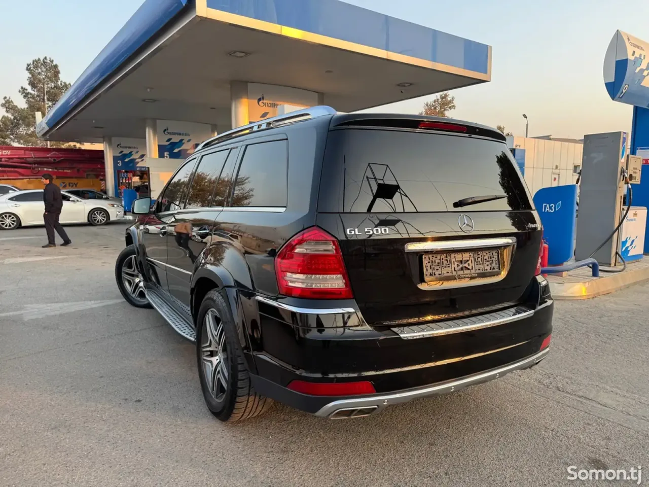 Mercedes-Benz GL class 2012 · 5.0 AT