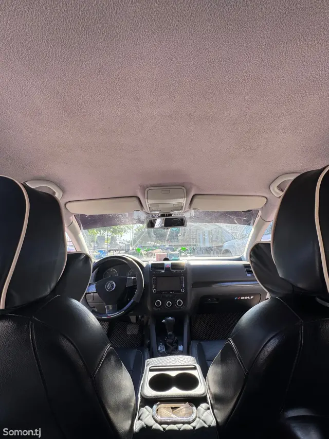 Volkswagen Golf 2009 · 1.9 AT