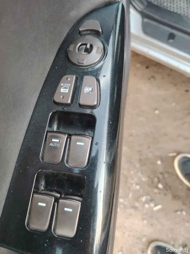 Hyundai Sonata 2008 · 2.4 AT