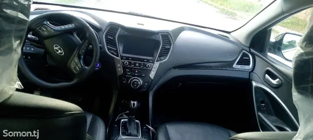 Hyundai Santa Fe 2015 · 2.0 AT