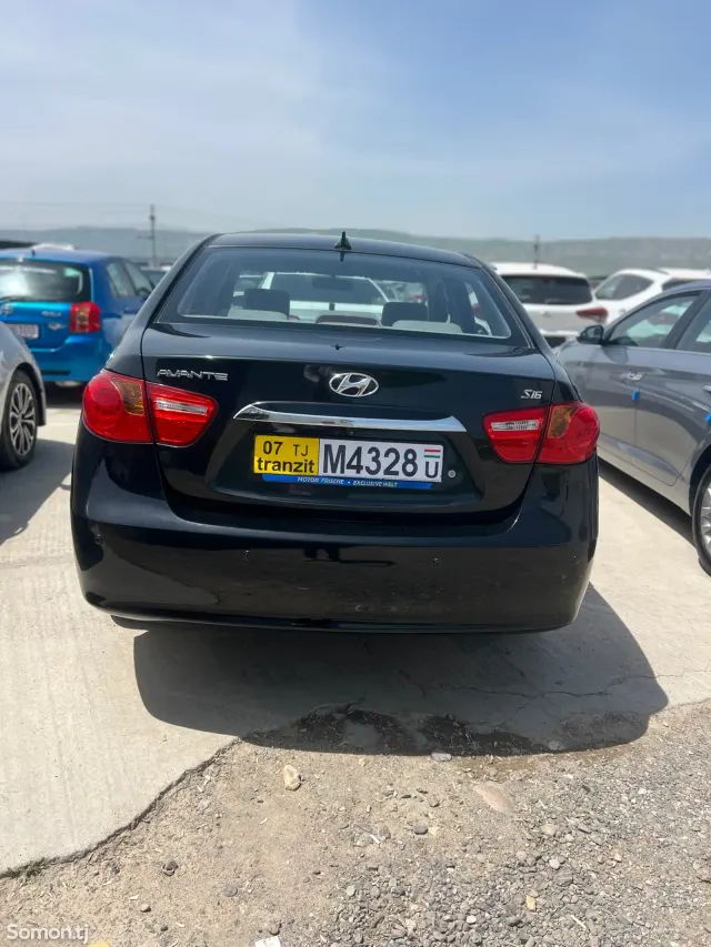 Hyundai Avante 2010 · 1.6 AT