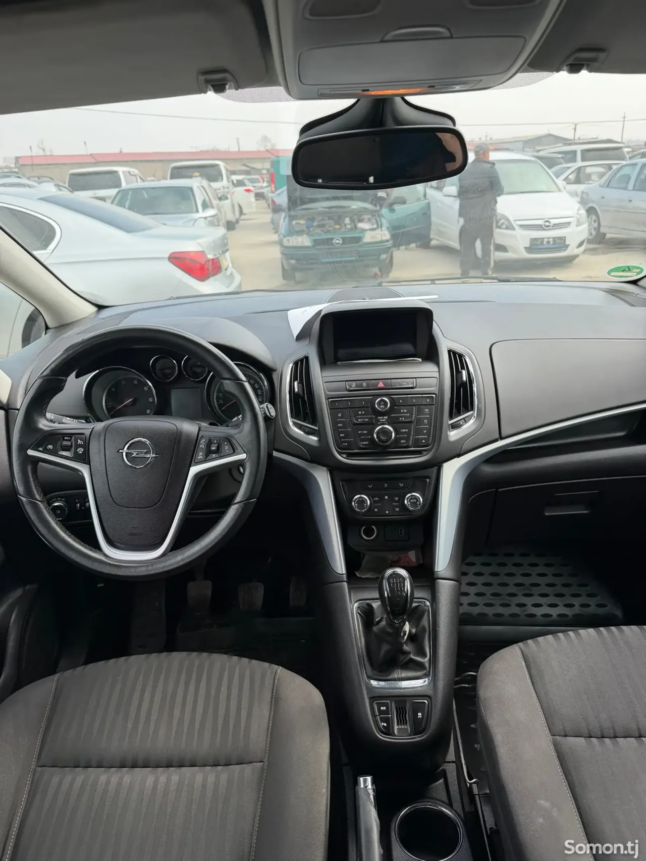 Opel Zafira 2014 · 1.6 MT
