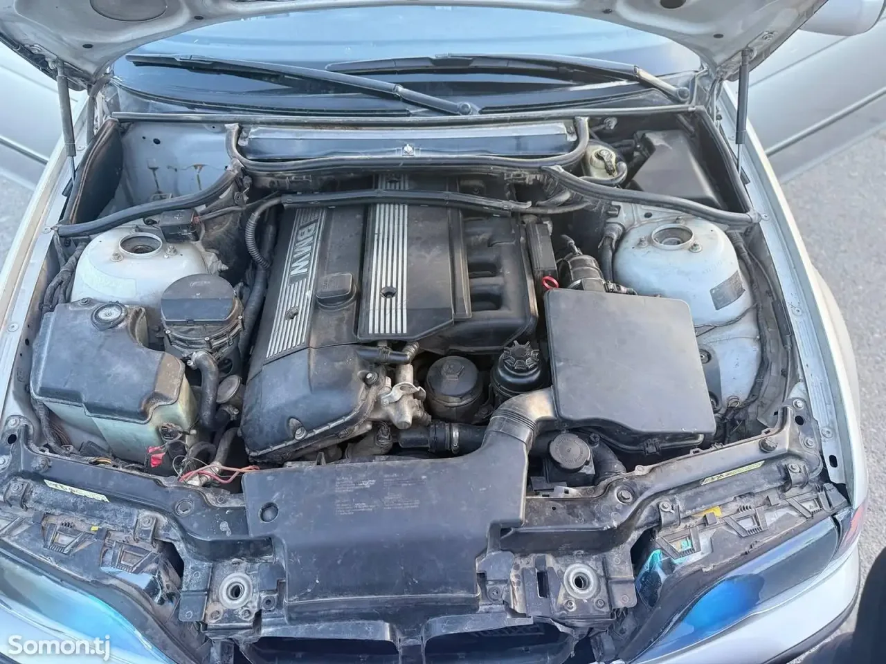 BMW 3 series 2003 · 2.5 AT