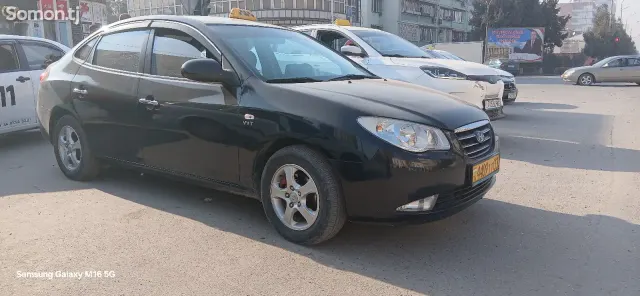 Hyundai Avante 2009 · 1.6 AT