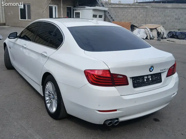 BMW 5 series 2014 · 2.0 AT