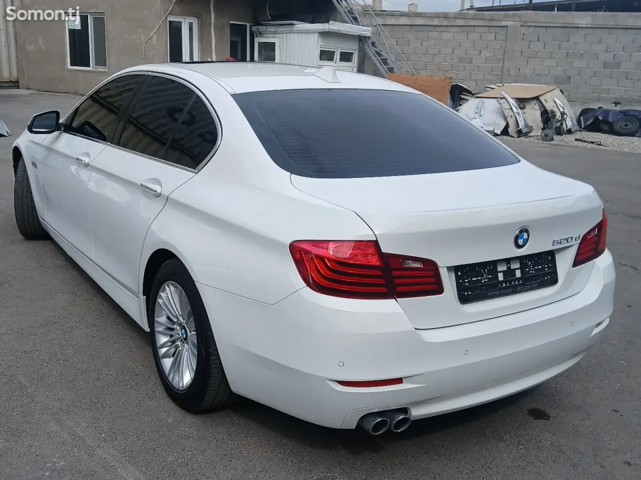 BMW 5 series 2014 · 2.0 AT
