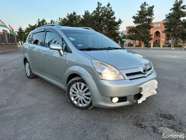 Toyota Corolla Verso 2007 · 2.2 MT