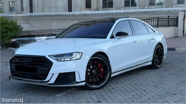 Audi A8 2021 · 4.0 AT