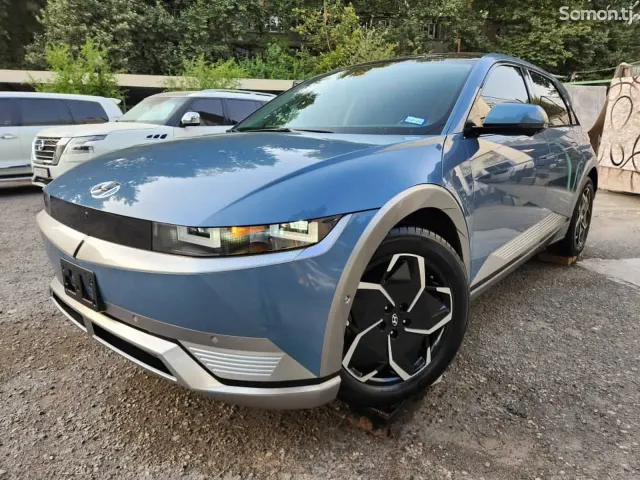 Hyundai IONIQ 2025 · AT