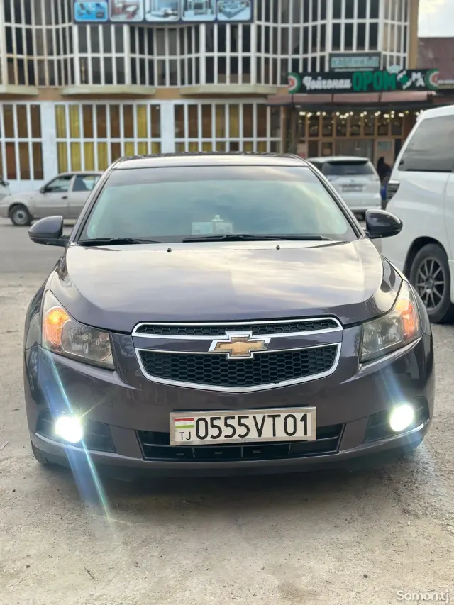 Chevrolet Cruze 2011 · 1.8 AT
