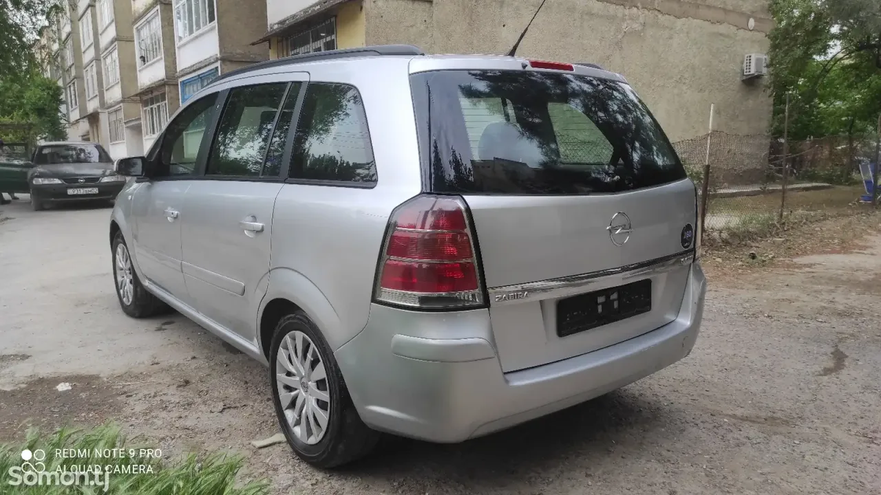 Opel Zafira 2007 · 1.9 AT