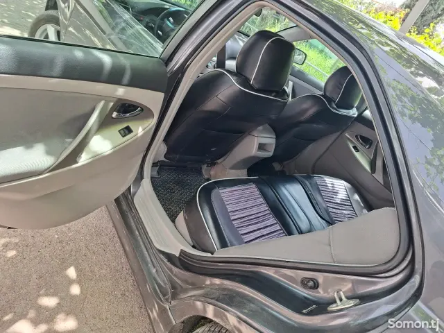 Toyota Camry 2009 · 2.4 AT