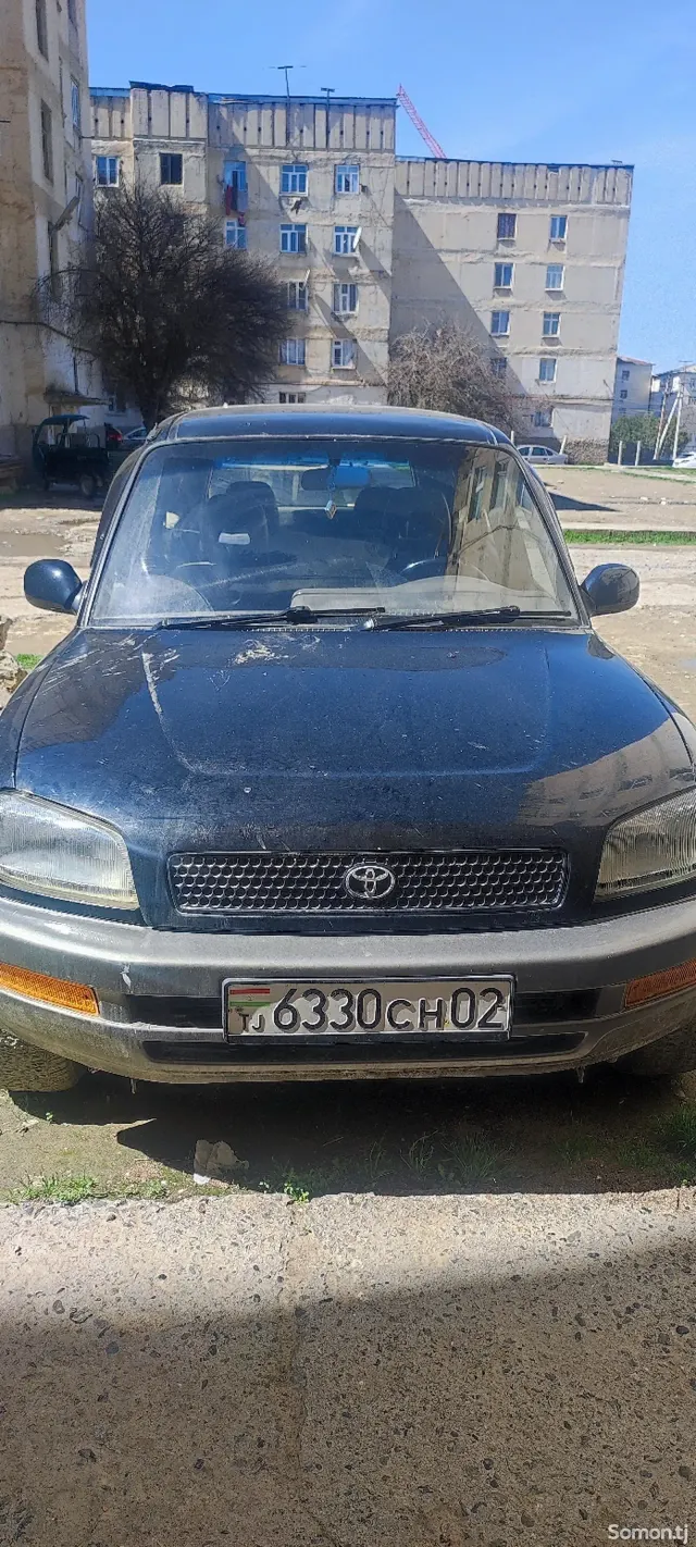Toyota RAV 4 1997 · 2.0 AT