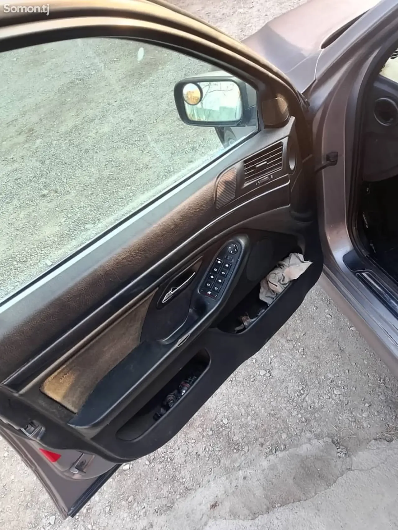 BMW 5 series 1998 · 2.5 AT