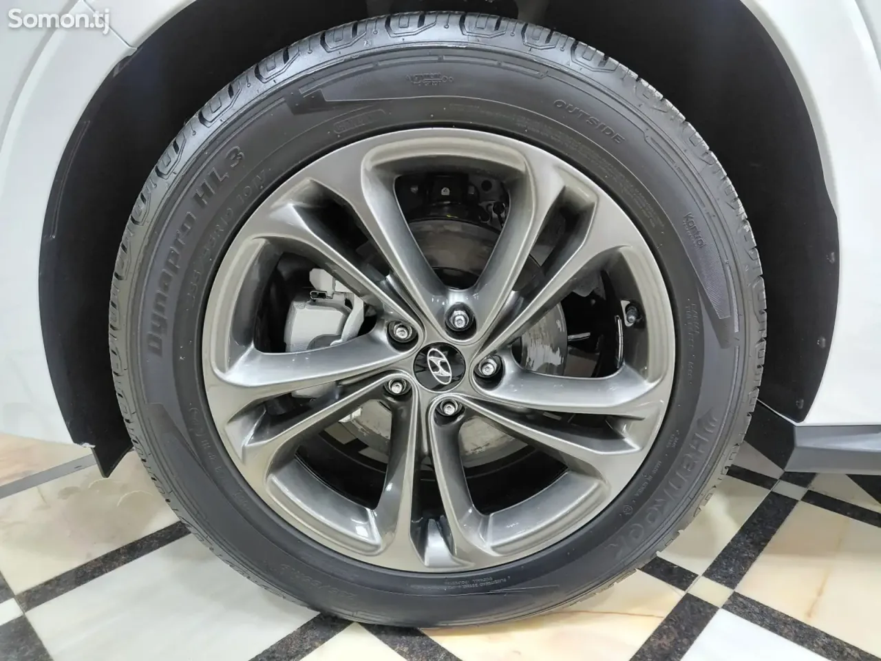 Hyundai Santa Fe 2018 · 2.2 AT