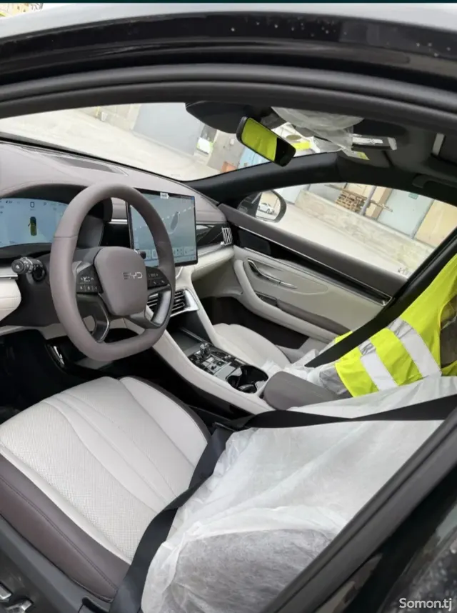 BYD Song Plus 2025 · AMT