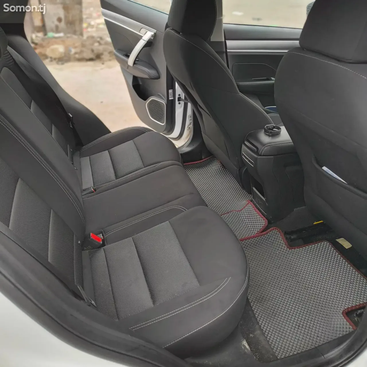Geely Coolray 2025 · 1.5 AMT