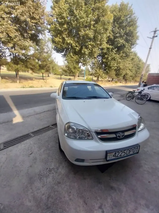 Daewoo Lacetti 2004 · 1.6 MT