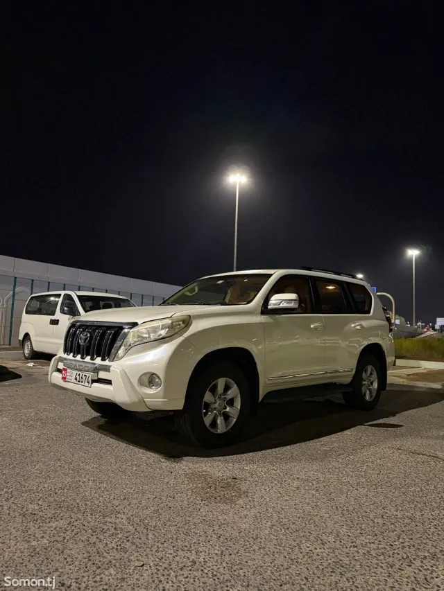 Toyota Land Cruiser Prado 2014 · 4.0 AT