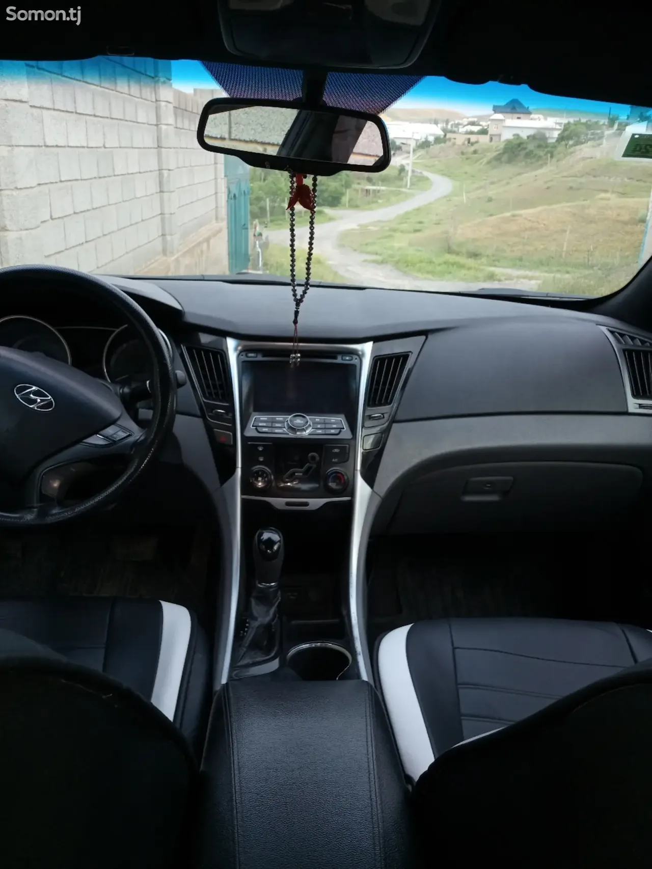 Hyundai Sonata 2012 · 2.0 AT