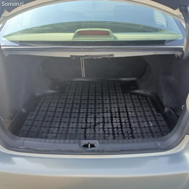 Toyota Avensis 2009 · 2.0 AT