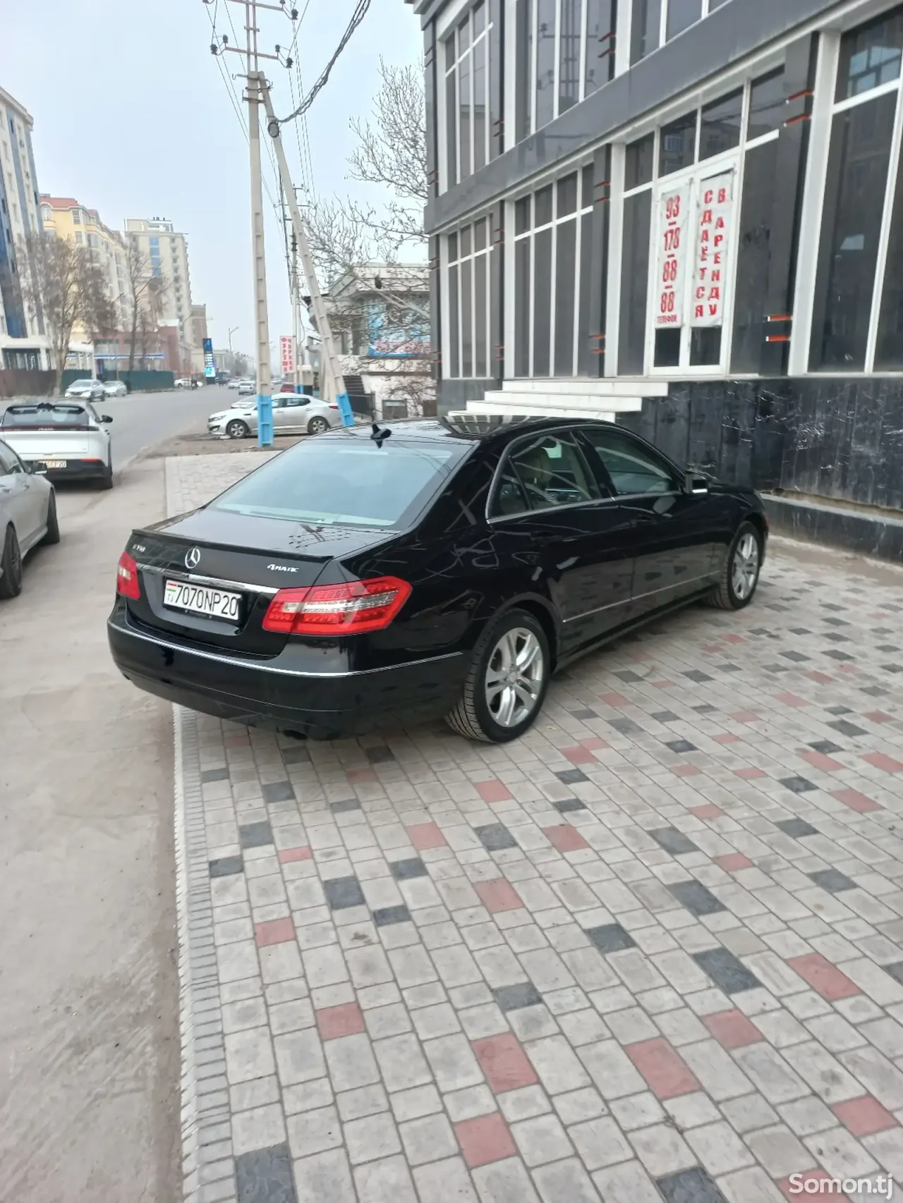 Mercedes-Benz E class 2011 · 3.5 AT