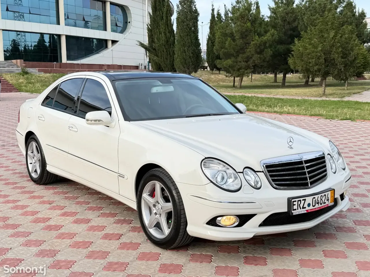 Mercedes-Benz E class 2009 · 3.5 AT
