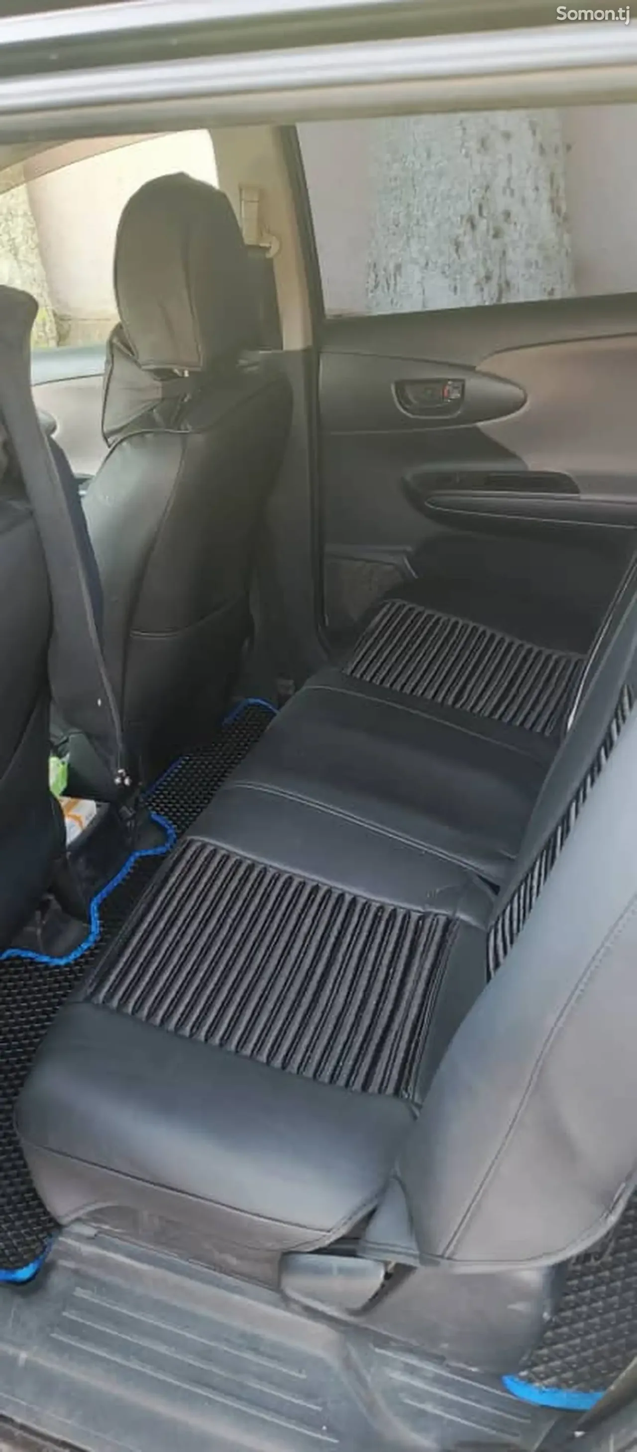 Toyota Wish 2011 · 1.8 AT