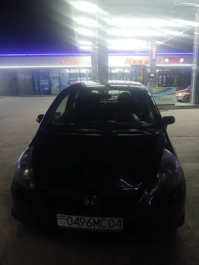 Honda Jazz 2006 · 1.3 MT