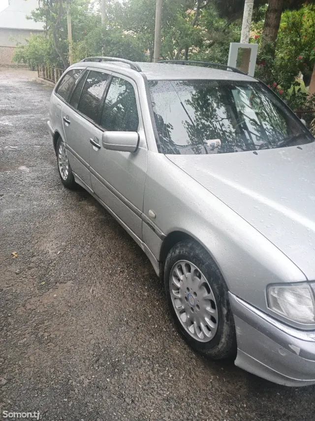 Mercedes-Benz C class 1999 · 2.4 AT