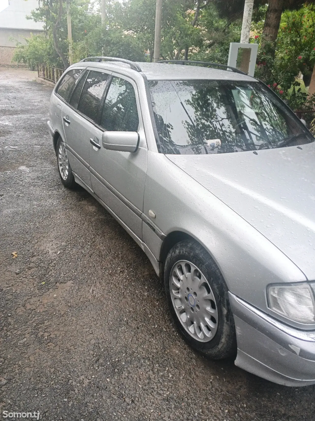 Mercedes-Benz C class 1999 · 2.4 AT