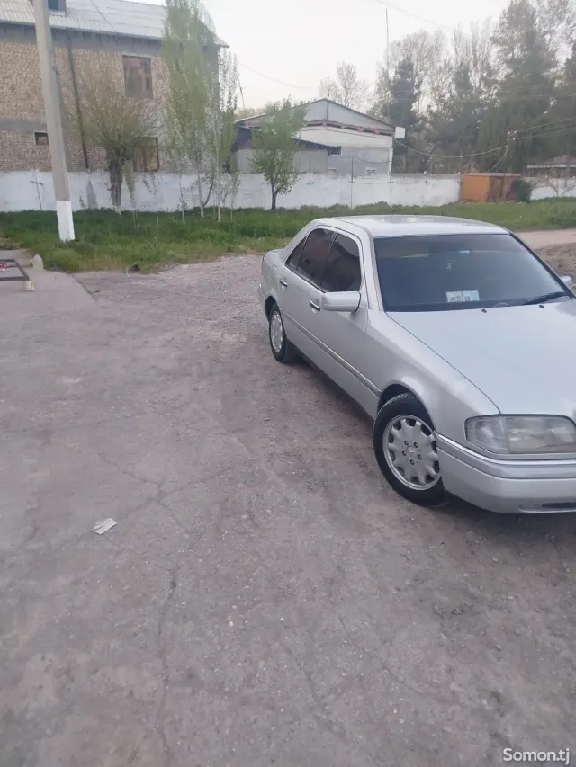 Mercedes-Benz C class 1994 · 1.8 MT