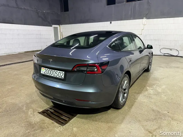 Tesla Model 3 2023 · AT