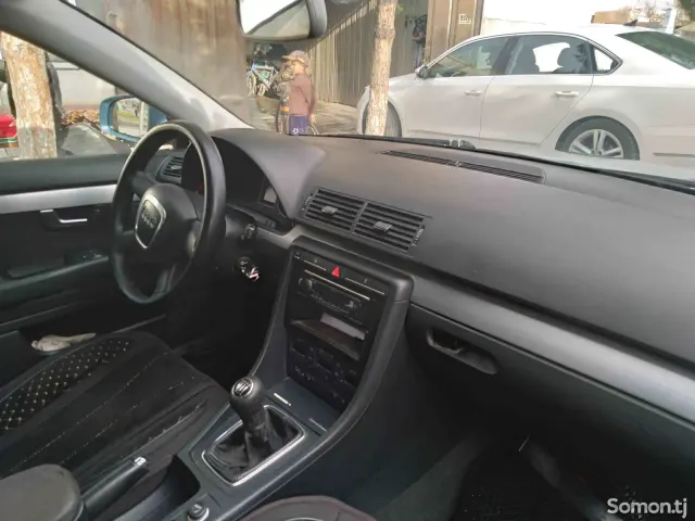 Audi A4 2007 · 2.0 MT