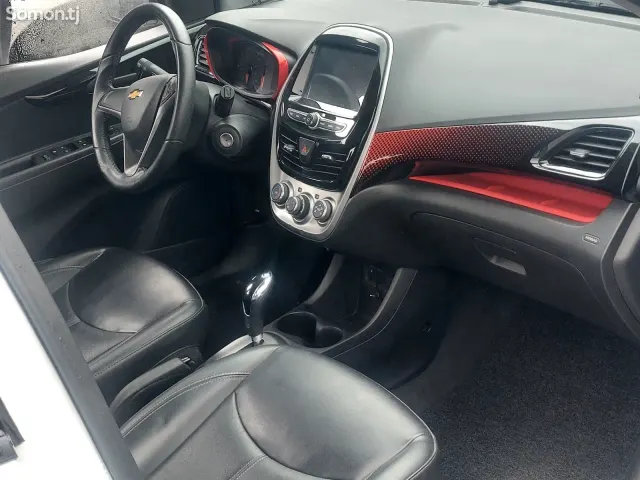 Chevrolet Spark 2016 · 1.3 AT