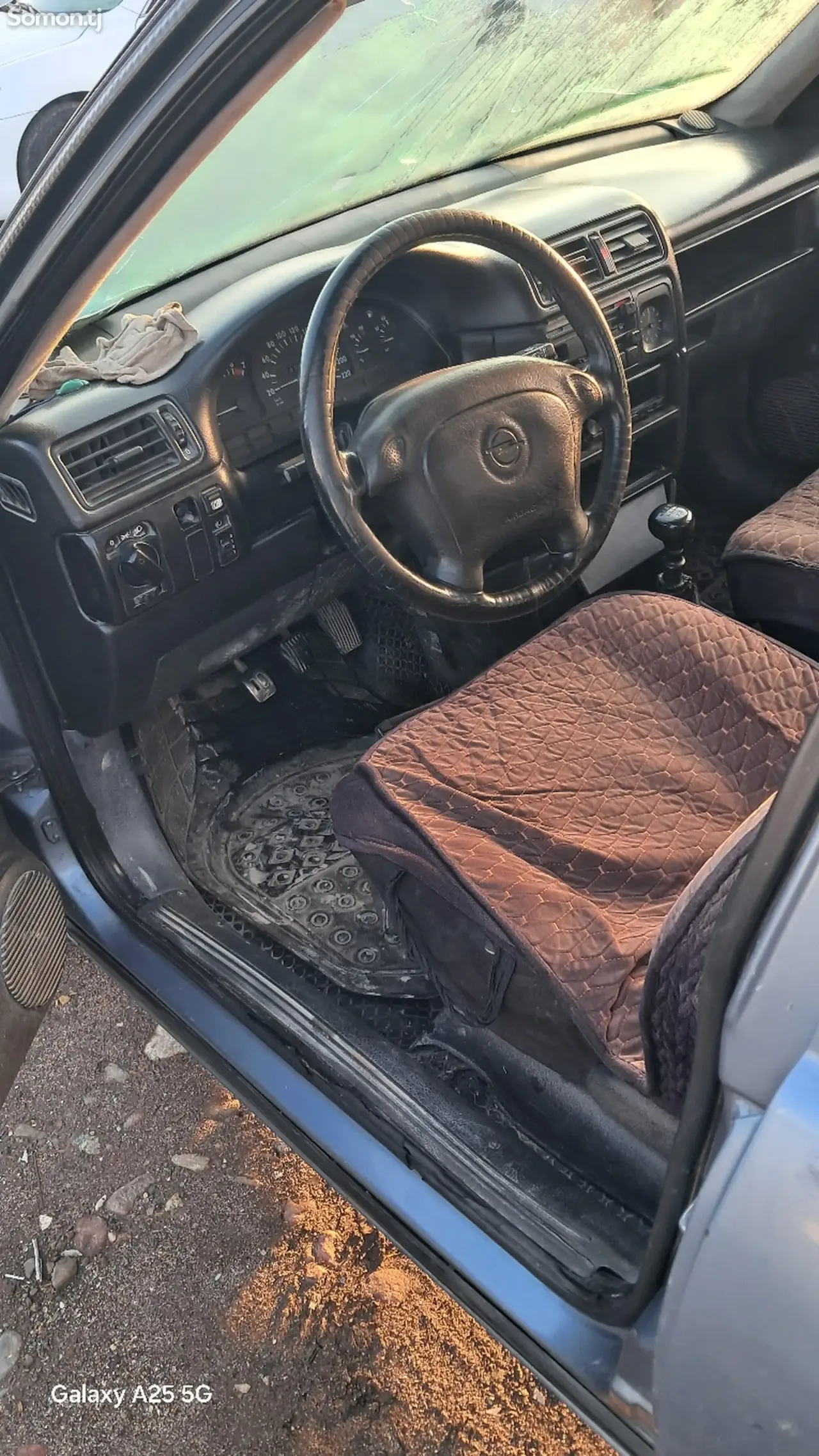 Opel Vectra A 1990 · MT