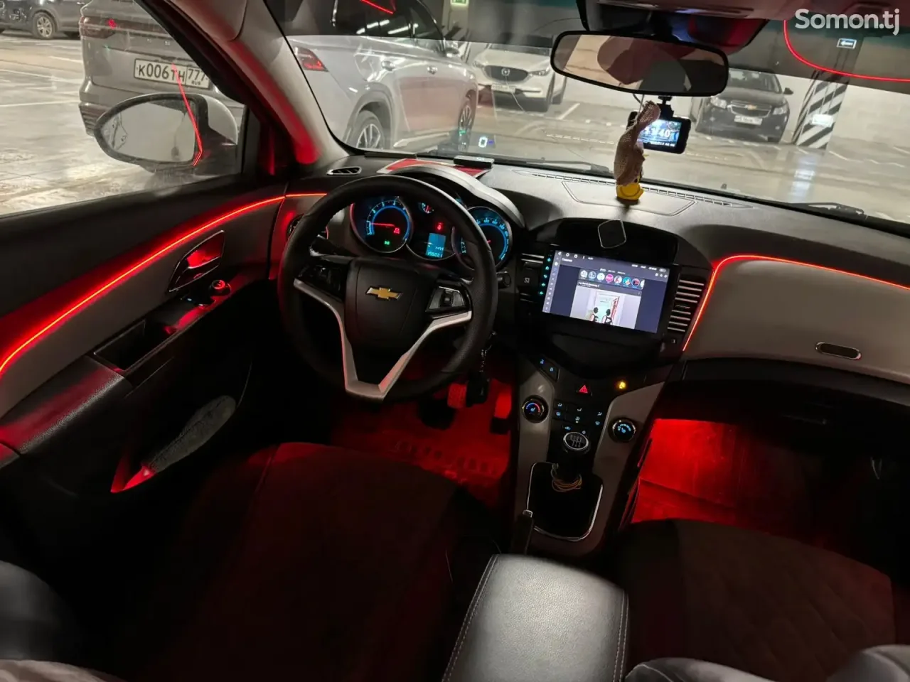 Chevrolet Cruze 2012 · 1.6 MT