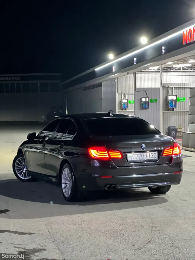 BMW 5 series 2011 · 2.0 AT