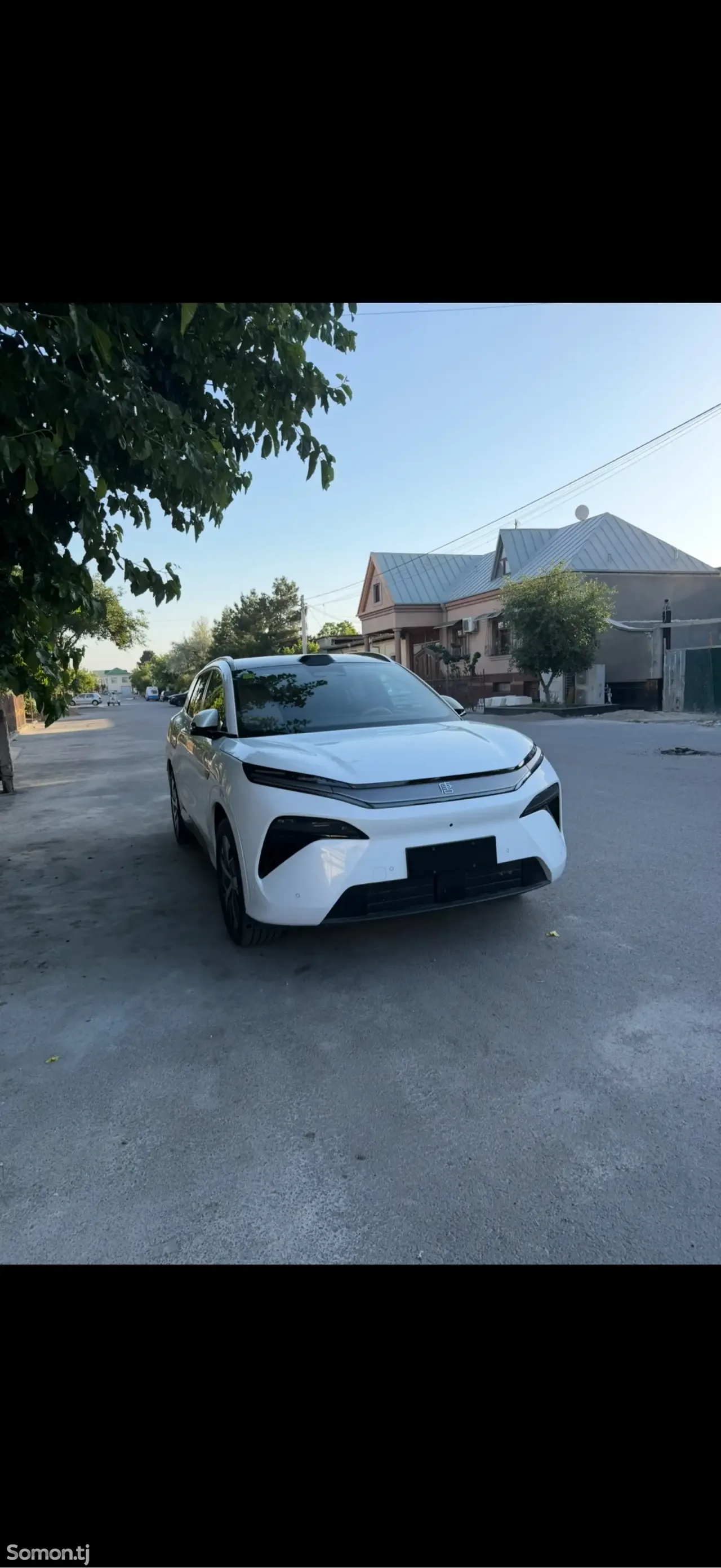 BYD Tang 2025 · AT