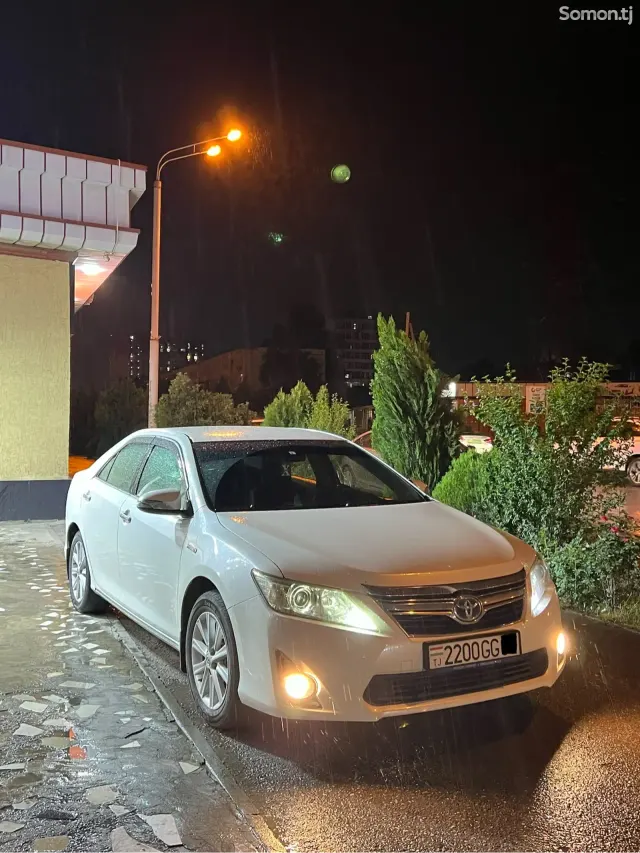 Toyota Camry 2013 · 2.5 AT