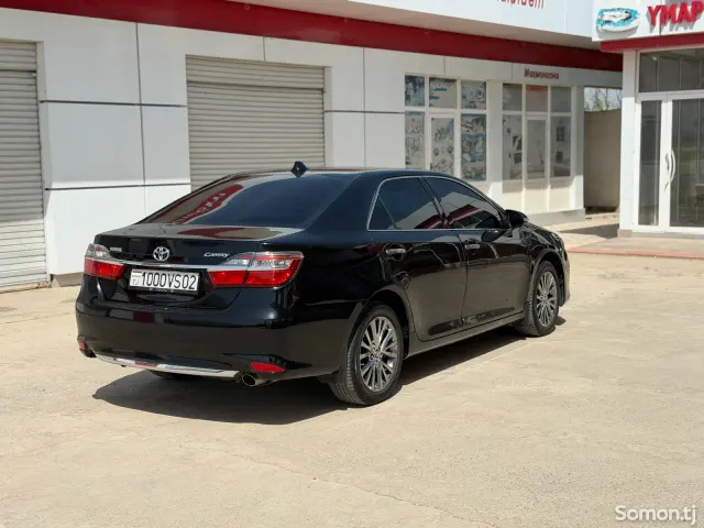 Toyota Camry 2015 · 2.5 AT