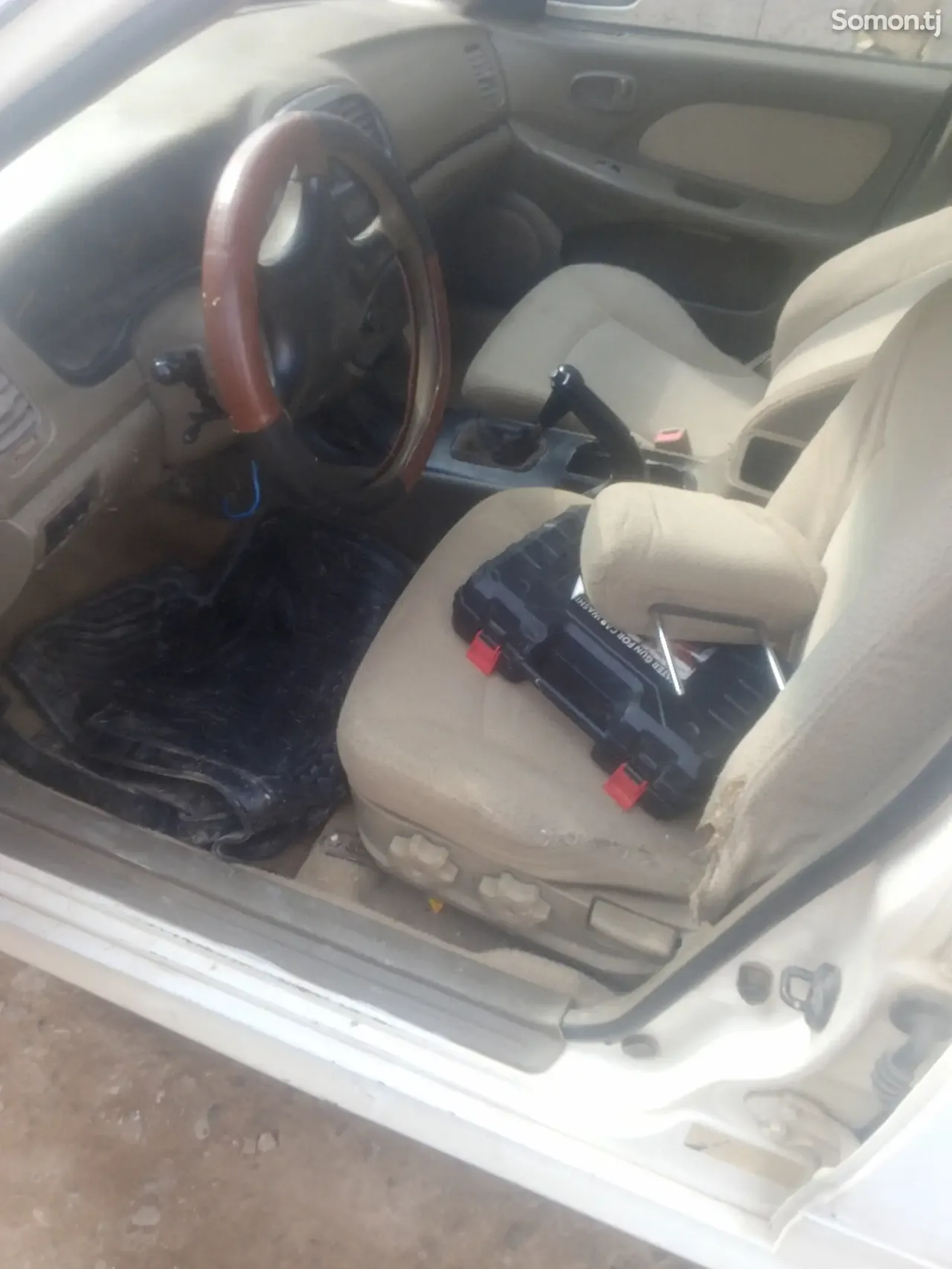 Hyundai Sonata 2004 · 2.2 MT