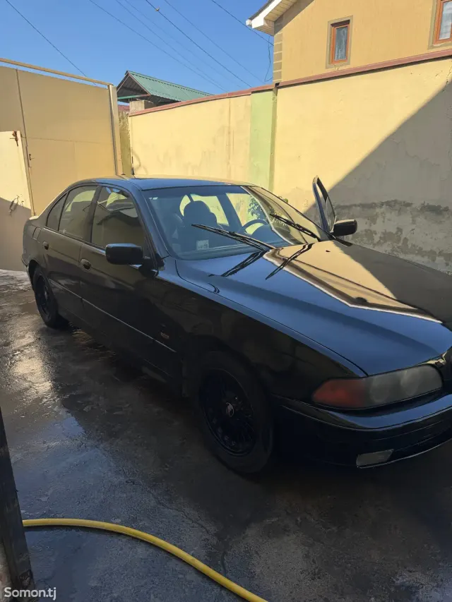 BMW 5 series 1997 · 2.8 MT