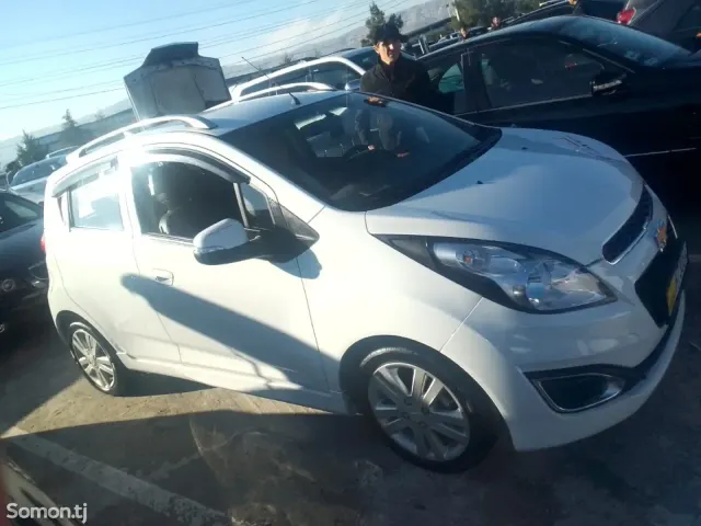 Chevrolet Spark 2014 · 5.4 AT