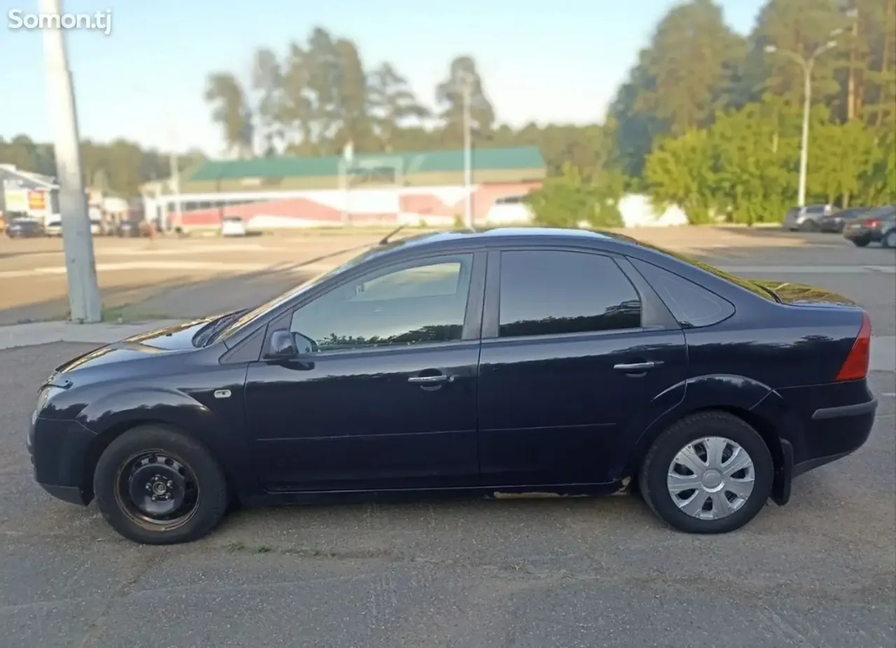 Ford Focus 2007 · 1.6 MT