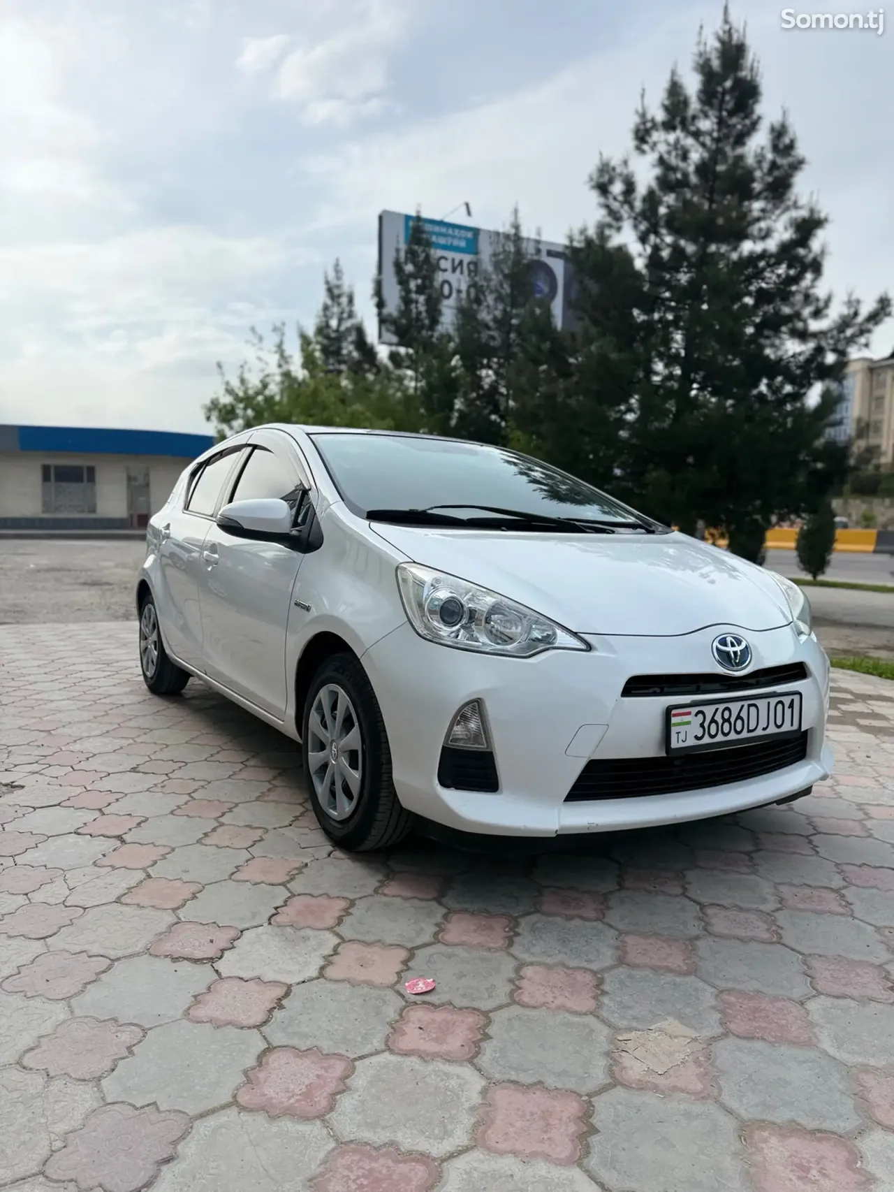Toyota Aqua 2014 · 1.5 AT