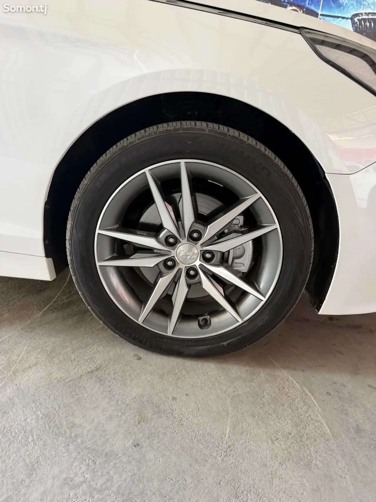 Hyundai Sonata 2015 · 2.0 AT