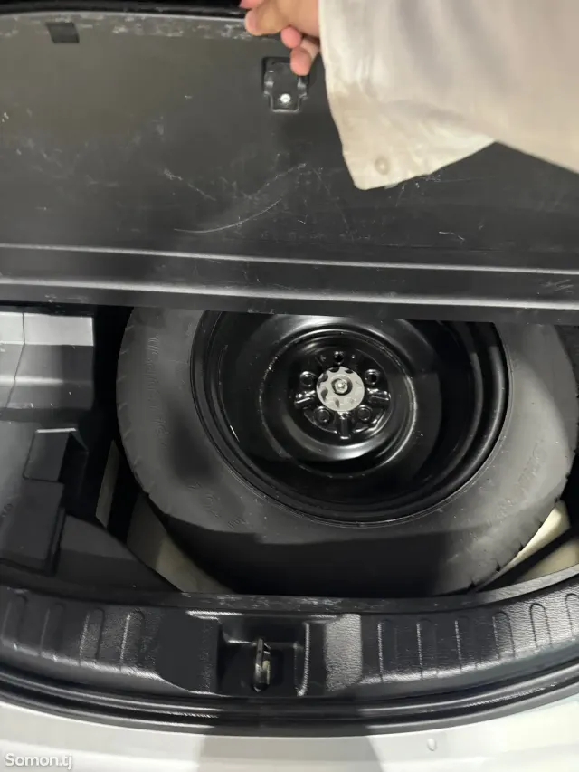 Toyota RAV 4 2016 · 2.5 AT