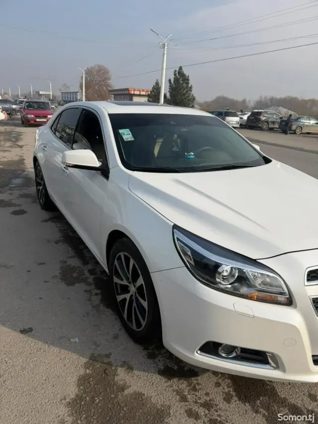 Chevrolet Malibu 2015 · 2.4 AT